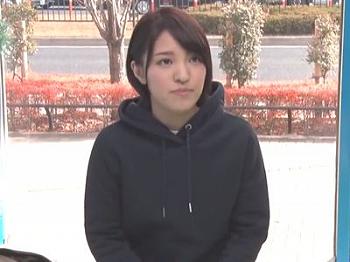 [マジックミラー]彼氏と待ち合わせ中にナンパしたショートカット美少女を騙し性感ストレッチエステ！なし崩しに寝取りハメでエロエロ無許可中出し