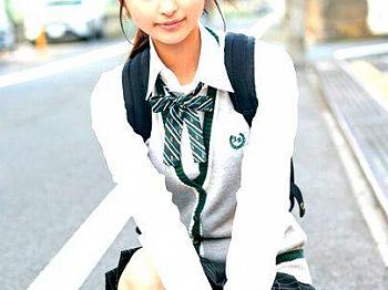 [無料エロ動画]＜素人ナンパ！＞「ルックス最高ｗ！」クッソ可愛い制服美少女！ＭＭ号で一人ｈ最高でしょｗ！