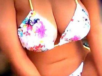 [エロ動画]＜Gカップ以上！＞「ボイン・・・たまんね～ぞ！」日焼けボイン水着姿のイケイケＧＡＬ！ＭＭ号でエチエチ発展すっぞ！！