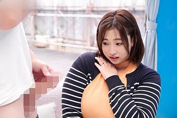 [エロ動画]【人妻ナンパ】「旦那とは比べ物にならない…」33歳の素人アラサー豊満熟女をマジミラ号にご案内！