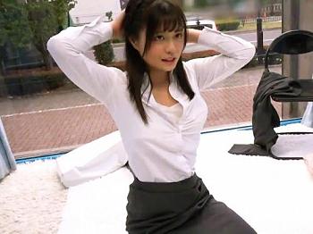 [中出し]【マジミラ号】セクハラ面接を受け入れるロリ女学生！就職するためにゴム無し膣内射精にも応じた最高級な美少女ｗ【素人ナンパ映像】