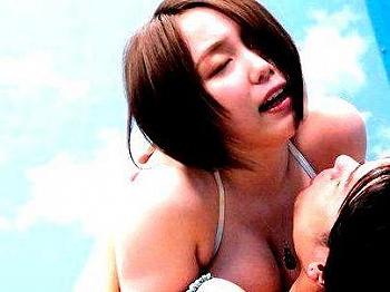 [エロ動画]＜逆転マジミラ号＞「素人？まじかよ？」クソエッロイ体の巨乳女子！ＭＭ号で●見せファックに！！！