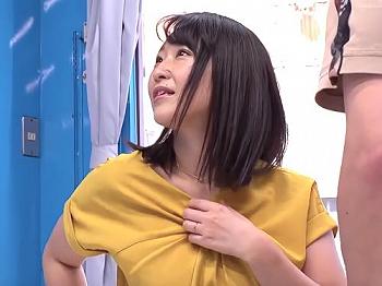 [マジックミラー]【人妻ナンパ】ちょっとこれ以上はちょっと不味い…///巨乳おっぱいにデカチン挟み強制パイズリしてきた男とマジミラ号でSEX