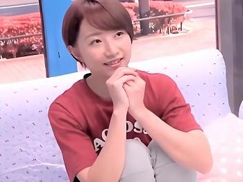 [ショートカット]【素人ナンパ】後は相手が居れば…ww手コキした童貞ちんこが固く勃起しびっくりしたと話すアスリートJDお姉さんがマジミラ号で…